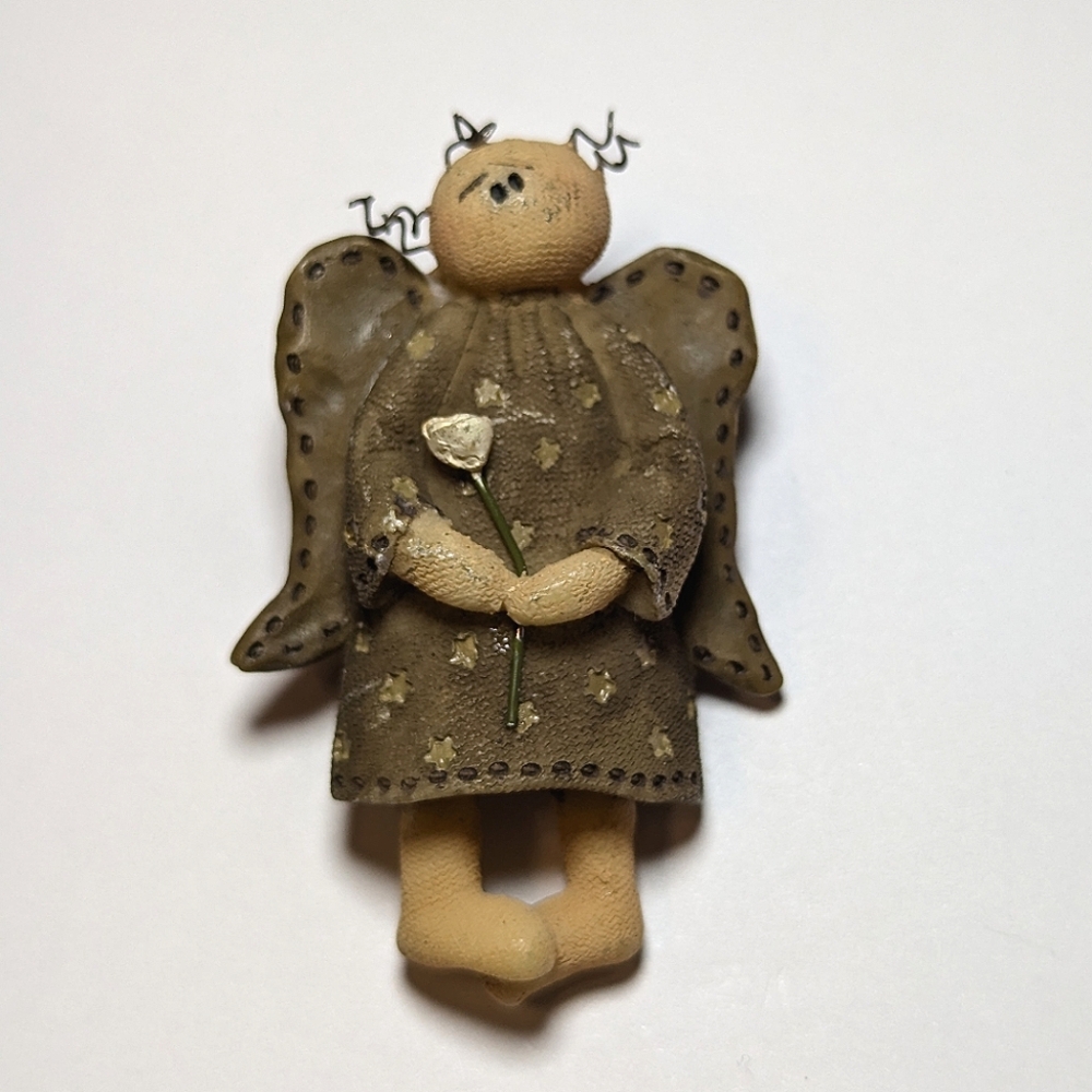 2007 Honey And Me Brown Angel Holding Single Rose Flower Lapel Pin